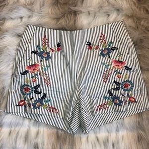 Striped LOFT shorts with floral pattern